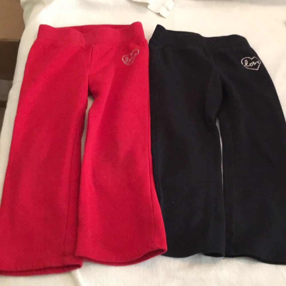 Girls yoga pants.